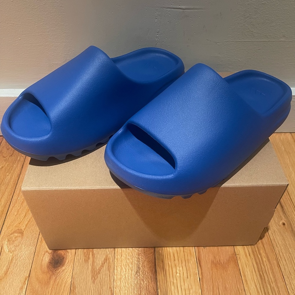 SOLD- Adidas Yeezy Slide, Azure
Size 8 US Men / 9.5 US Women